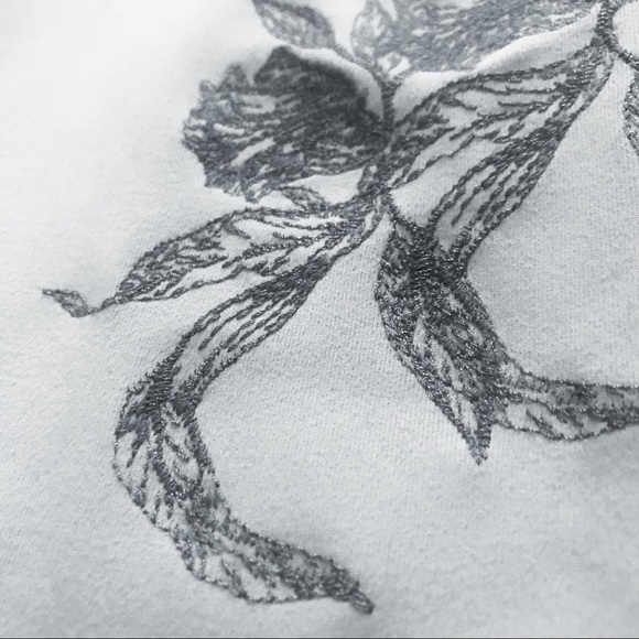 •FABLETICS• RARE High-Waisted Embroidered Legging - Picture 4 of 6